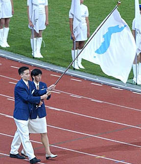 韩国,朝鲜运动员在开幕会上持朝鲜半岛旗是哪几届亚运会