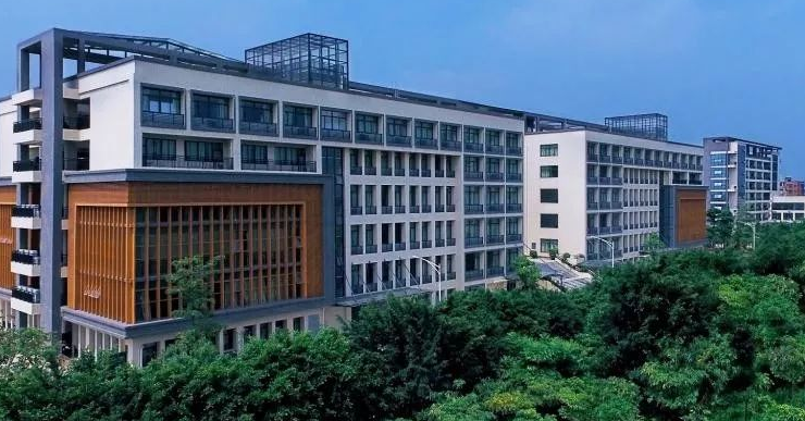 广东科技师范大学和东莞理工学院（粤台联合培养）两所学校哪个更好？