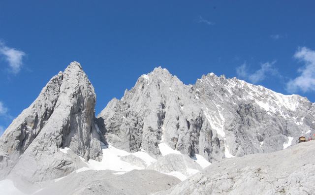 “雪域”这个词语是什么意思？