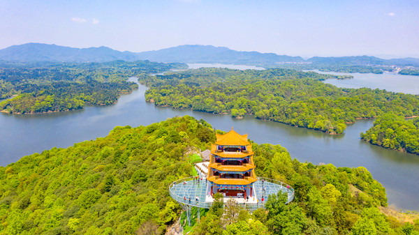 江西新余市的仙女湖景区内还有什么特色的景点呢？