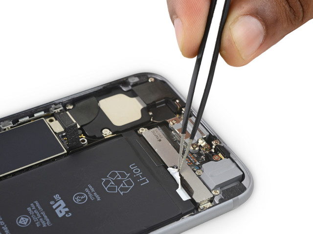 iphone 6s电池容量到多少才更换？