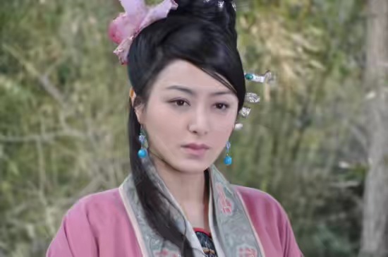 水浒传里卢俊义妻子扮演者叫什么？