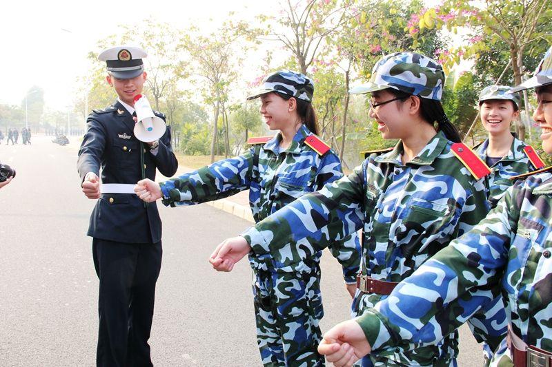 大学军训教官究竟是什么人？